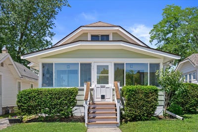 /international/us/140-s-hartwell-ave-waukesha-wi-110109009969/