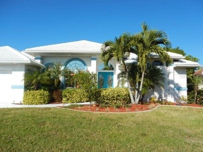 /international/us/1980-aqui-esta-drive-punta-gorda-fl-110106328102/