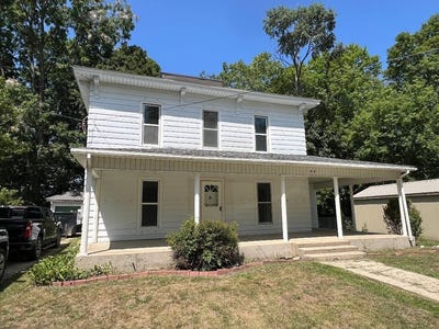 /international/us/89-e-post-street-newaygo-mi-110110199546/