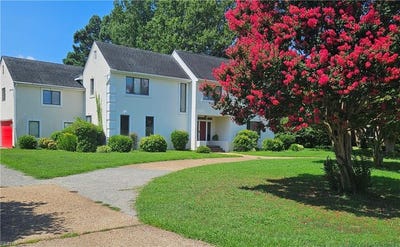 /international/us/9104-river-crescent-suffolk-va-110101163553/