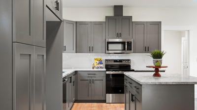 /international/us/215-e-oak-street-walla-walla-wa-110099040442/?lang=en