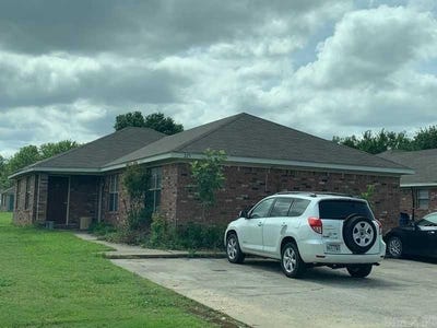 /international/us/225-s-ash-street-conway-ar-110101366747/