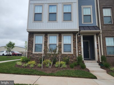 /international/us/823-ambrose-lane-manassas-park-va-110101311194/?lang=zh-tw