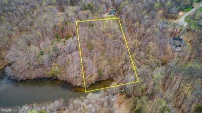 /international/us/7531-scotts-farm-rd-spotsylvania-va-110106984228/