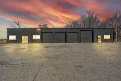 /international/us/203-w-south-street-ozark-mo-110107786185/