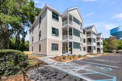/international/us/7621-indigo-palms-way-johns-island-sc-110098649310/?lang=en