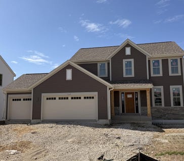 /international/us/n174w20660-laurel-springs-cir-jackson-wi-110107417911/