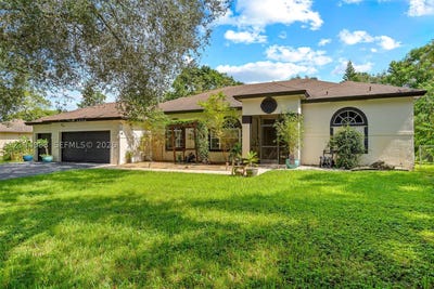 /international/us/5400-sw-199th-ave-pembroke-pines-fl-110120517592/