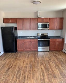 /international/us/108-north-street-middletown-ny-110108659786/