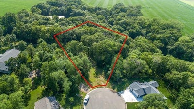/international/us/180-woodland-drive-henderson-mn-110099446653/