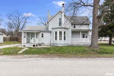 /international/us/419-s-5th-street-girard-il-110106944888/