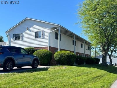 /international/us/608-sunberry-street-4-johnstown-pa-110108495797/