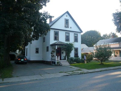 /international/us/16-washington-street-brattleboro-vt-110096383769/