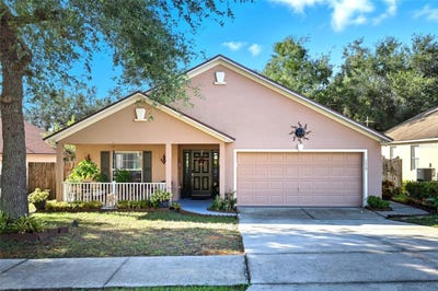 /international/us/2219-merry-rd-tavares-fl-110102986189/
