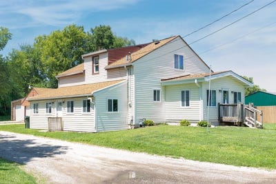/international/us/444-gladys-street-waterloo-ia-110101237240/