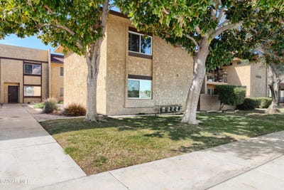 /international/us/42935-15th-street-lancaster-ca-110108233697/