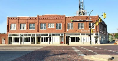 /international/us/1539-n-main-street-fort-worth-tx-110102796518/