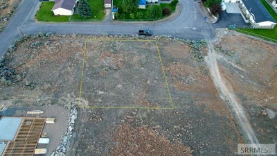 /international/us/120-redbird-lane-challis-id-110107264333/