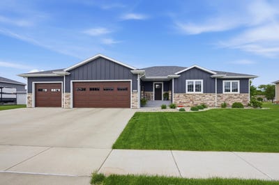 /international/us/1209-kettering-drive-aberdeen-sd-110108574262/