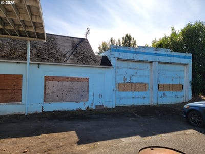 /international/us/23544-ne-halsey-st-woodvillage-or-110110374973/