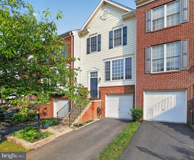 /international/us/9819-cheshire-ridge-circle-manassas-va-110109802067/