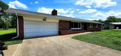 /international/us/2394-s-sunset-drive-connersville-in-110108197356/