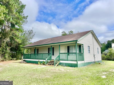 /international/us/241-mary-m-bethune-drive-folkston-ga-110110326941/