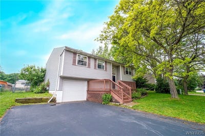 /international/us/7030-brandywine-drive-derby-ny-110108722983/
