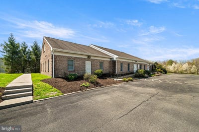 /international/us/689-unionville-road-kennett-square-pa-110107378909/