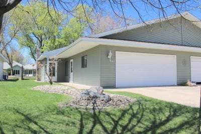 /international/us/542-graham-street-sw-hutchinson-mn-110106496618/