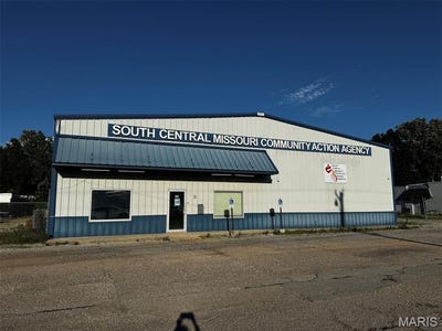 /international/us/1716-s-broadway-street-poplar-bluff-mo-110108887539/