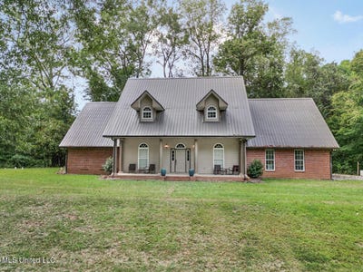 /international/us/52-ogden-road-natchez-ms-110103776062/