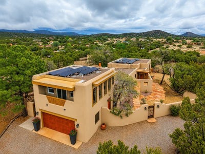 /international/us/14-verano-loop-santa-fe-nm-110108550811/