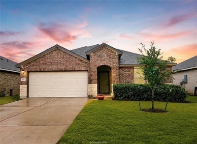 /international/us/2413-mulligan-lane-navasota-tx-110108177508/