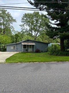 /international/us/645-ewart-road-akron-oh-110099872248/