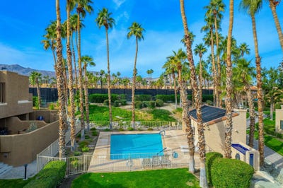 /international/us/73493-foxtail-lane-palm-desert-ca-110098521205/