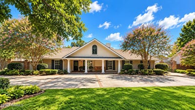 /international/us/801-heart-d-farm-road-broussard-la-110120769630/