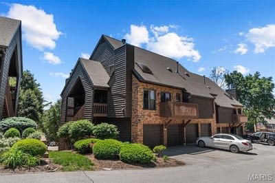 /international/us/5168-hollow-wood-court-st-louis-mn-110108022288/