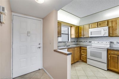/international/us/4338-27th-ct-sw-naples-fl-110106536440/