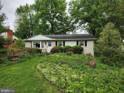 /international/us/1519-vista-road-lancaster-pa-110108585133/