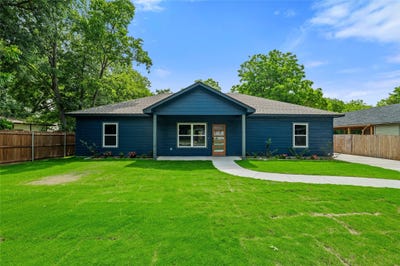 /international/us/114-s-ellis-street-lancaster-tx-110107551139/