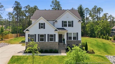 /international/us/710-hayworth-court-southern-pines-nc-110108543047/