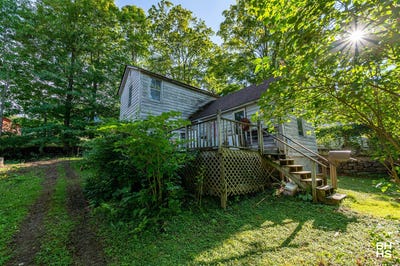 /international/us/6-james-street-saranac-lake-ny-110119595582/