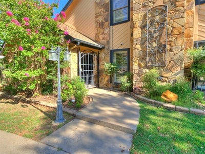 /international/us/8101-brownsville-lane-bethany-ok-110107713057/