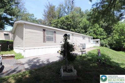 /international/us/6313-nisbet-court-slatington-pa-110100683257/