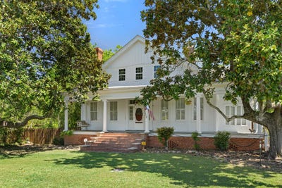 /international/us/401-w-broad-street-louisville-ga-110119958246/