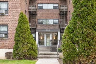 /international/us/75-15-210th-street-queens-ny-110107004156/