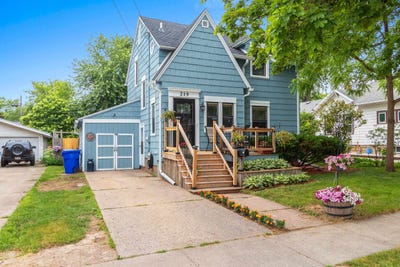 /international/us/219-e-hancock-street-appleton-wi-110108741014/