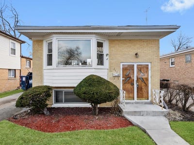 /international/us/241-zuelke-drive-bellwood-il-110104624758/
