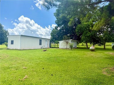 /international/us/2433-county-road-409-navasota-tx-110109197224/